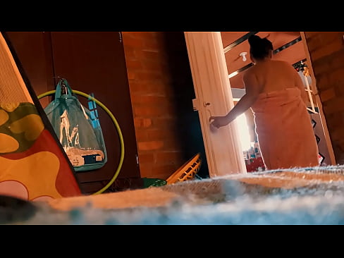 ❤️ Min onkel følger mig ind i brusebadet, han knepper mig, mens jeg tager et brusebad. ❤️❌ Fucking video at da.porn33.top