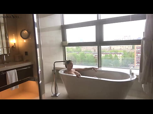 ❤️ Kæmpe babe ondt i sin fisse på badeværelset ❤️❌ Fucking video at da.porn33.top
